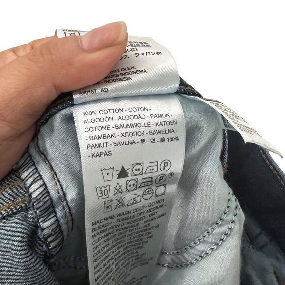 Levis Womens Dark Wash High Waisted Mom Jeans Tapered Leg Size 26 X 27 - Picture 4 of 5